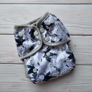 NEW Lighthouse Kids Signature Switch Cover System All-in-Two Diaper - Poe (bird)